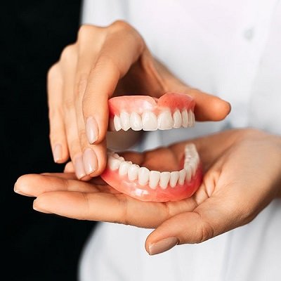 Teeth Dentures in Dubai & Abu Dhabi Best Clinic For Teeth Dentures